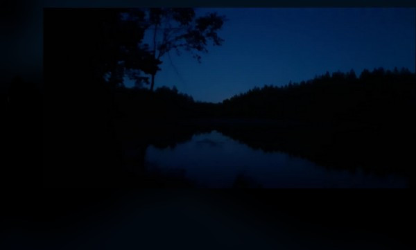 Yhdeksän astetta ennen täyspimeää